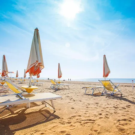 Modern Ground-floor Flat Near The Shores-bibione Apartment